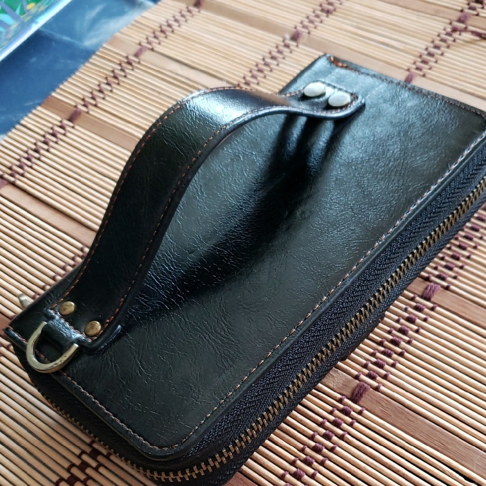 Pola Leather Wallet with Snap Closure - Picture 4 of 7